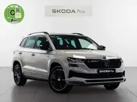 Usado Skoda Karoq SportLine 150 CV (110 kW) 2022 Gris SUV