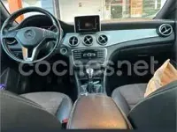 Usado Mercedes CLA180 Urban 122 CV (89 kW) 2013 Gris / plata Coupe