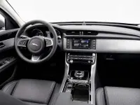 Usado Jaguar XF Sportbrake Prestige 180 CV (132 kW) 2017 Gris Familiar