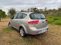Usado Seat Altea XL Style 105 CV (77 kW) 2011 Gris / plata Monovolumen
