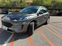 Usado Ford Kuga Titanium 176 CV (129 kW) 2020 Gris / plata SUV