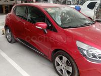 Usado Renault Clio IV 90 CV (66 kW) 2014 Granate Berlina