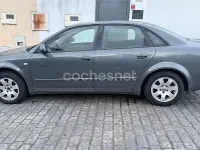 Begagnad Audi A4 130 HK (95 kW) 2002 Grå Sedan
