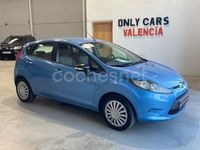 Usado Ford Fiesta Trend 68 CV (50 kW) 2010 Azul Berlina