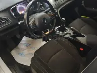 Usado Renault Mégane IV Life 90 CV (66 kW) 2018 Blanco Berlina