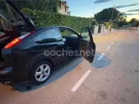 Używany Ford Focus Sport 115 KM (84 kW) 2006 Czarny Sedan/Limuzyna
