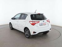 Usado Toyota Yaris Hybrid 101 CV (74 kW) 2019 Blanco Berlina