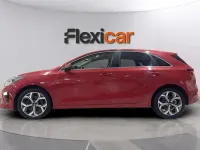 Usado Kia Ceed 136 CV (100 kW) 2021 Granate Utilitario