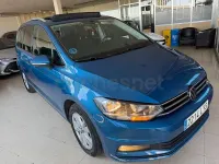 Usado VW Touran Advance 122 CV (89 kW) 2022 Azul Monovolumen