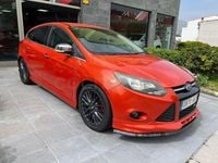 Używany Ford Focus Titanium 125 KM (91 kW) 2012 Pomarańczowy Sedan/Limuzyna