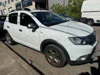 Usado Dacia Sandero Comfort 90 CV (66 kW) 2019 Blanco Berlina