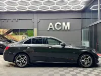 Usado Mercedes C300e 306 CV (225 kW) 2020 Gris / plata Berlina