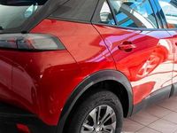 Begagnad Peugeot 2008 Active 102 HK (75 kW) 2021 Röd SUV