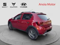 Usado Dacia Sandero Essentiel 90 CV (66 kW) 2018 Rojo Berlina