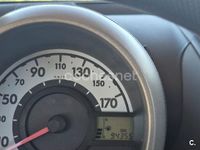 Usado Peugeot 107 68 CV (50 kW) 2010 Rojo Utilitario