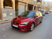Usado Ford Focus Trend 115 CV (84 kW) 2007 Rojo Berlina
