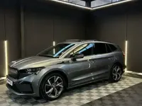 Usado Skoda Enyaq iV SportLine 150 kW (204 CV) 2023 Gris SUV