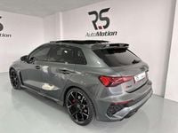 Usado Audi RS3 Sportback 400 CV (294 kW) 2024 Gris Utilitario