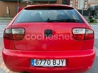 Usado Seat Leon 110 CV (80 kW) 2001 Rojo Utilitario