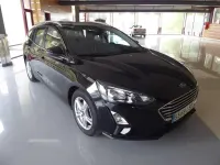 Usado Ford Focus Trend+ 120 CV (88 kW) 2021 Negro Familiar