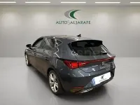Usado Seat Leon FR 150 CV (110 kW) 2022 Gris / plata Berlina