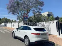 Usado Jaguar F-Pace Prestige 180 CV (132 kW) 2016 Blanco SUV