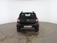 Usado Dacia Sandero Stepway 90 CV (66 kW) 2016 Negro Utilitario