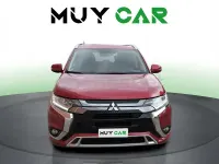 Usado Mitsubishi Outlander P-HEV 224 CV (164 kW) 2018 Rojo SUV