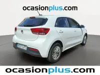 Usado Kia Rio 84 CV (61 kW) 2021 Blanco Berlina