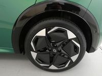 Nuevo Renault Clio V Techno 109 CV (80 kW) 2026 Verde absoluto Berlina