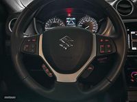 Usado Suzuki Vitara 129 CV (94 kW) 2023 Rojo SUV