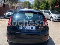 Usado Ford Fiesta Trend 68 CV (50 kW) 2010 Negro Utilitario