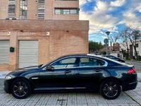 Usado Jaguar XF Luxury 200 CV (147 kW) 2015 Negro Berlina