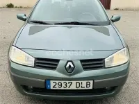 Usado Renault Mégane Expression 100 CV (73 kW) 2005 Verde Berlina