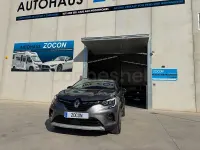Usado Renault Captur Zen 160 CV (117 kW) 2022 Gris / plata SUV