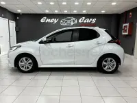 Usado Toyota Yaris Hybrid Active 116 CV (85 kW) 2024 Blanco Berlina