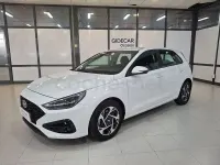 Usado Hyundai i30 100 CV (73 kW) 2024 Blanco Berlina