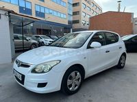 Usado Hyundai i30 Classic 109 CV (80 kW) 2010 Blanco Berlina