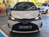 Usado Toyota Yaris Active 99 CV (72 kW) 2016 Blanco Utilitario
