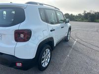 Usado Jeep Renegade Altitude 130 CV (95 kW) 2024 Blanco SUV