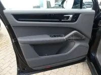 Usado Porsche Cayenne 462 CV (339 kW) 2022 Negro SUV