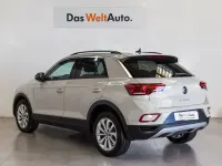 Usado VW T-Roc Life 110 CV (80 kW) 2022 Gris SUV