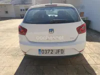 Usado Seat Ibiza Reference 90 CV (66 kW) 2015 Blanco Berlina