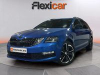 Usado Skoda Octavia Style 190 CV (139 kW) 2018 Azul Familiar