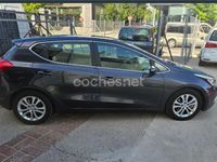 Usado Kia Ceed 100 CV (73 kW) 2013 Gris / plata Utilitario