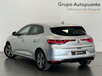 Usado Renault Mégane IV Zen 116 CV (85 kW) 2021 Plateado Berlina