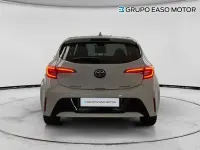 Usado Toyota Corolla Active 122 CV (89 kW) 2022 Blanco Berlina
