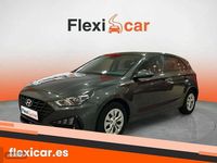 Usado Hyundai i30 110 CV (80 kW) 2021 Gris Berlina