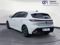 Usado Peugeot 308 Allure 130 CV (95 kW) 2024 Blanco Berlina