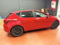 Usado Seat Leon Style 105 CV (77 kW) 2014 Rojo Utilitario